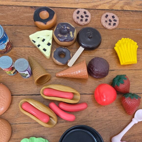 Vintage Lot of Play Food Desserts, Canned Goods, Veggies, and Pans - Picture 12 of 13